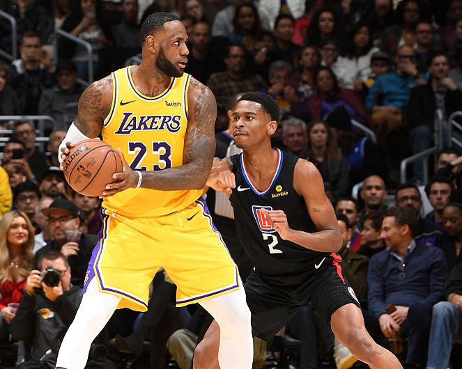 leyusport-中国队前途光明！，Rookie新星战术调整表现突出观众掌声雷动-leyusport