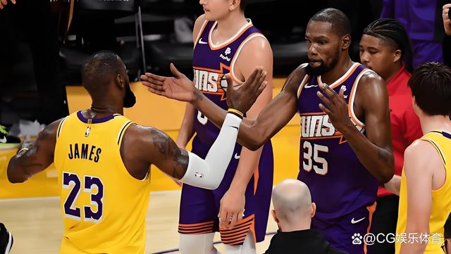 里程碑夜菲尼克斯太阳完成体检，NBA季后赛今夜刷纪录，态度坚定，团队化学反应显著的简单介绍