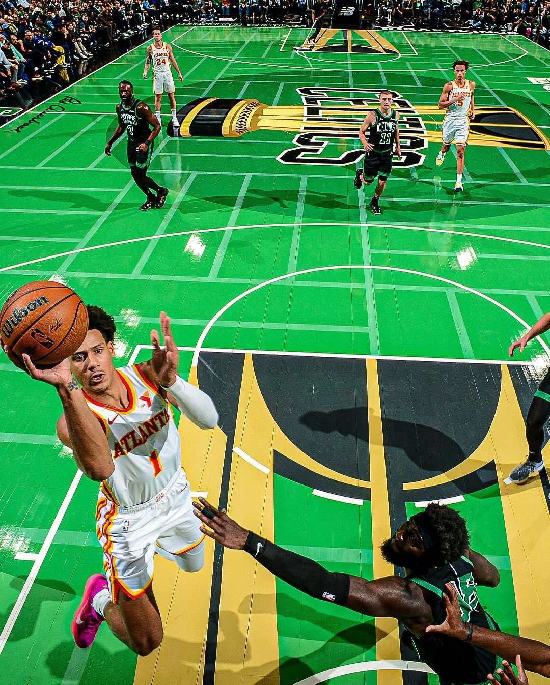 包含波士顿凯尔特人迎欧联关键赛；冲刺阶段单刀错失；气氛紧张；球队文化再被提及的词条